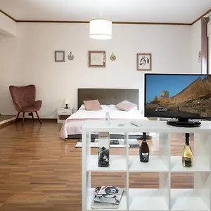  Guest house Doctor House Standard, & Luxury